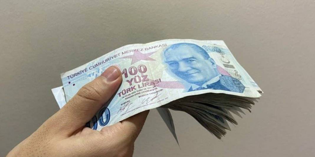 500 bin liranın faiz getirisi iki asgari ücreti solladı! İşte bankaların güncel mevduat faizleri… 7